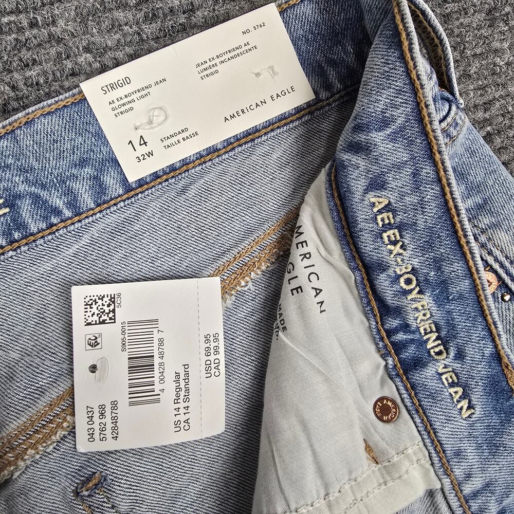 American Eagle Strigid Ex-Boyfriend Jeans Womens 14 Light Wash Studded NWT 32W - Picture 7 of 8